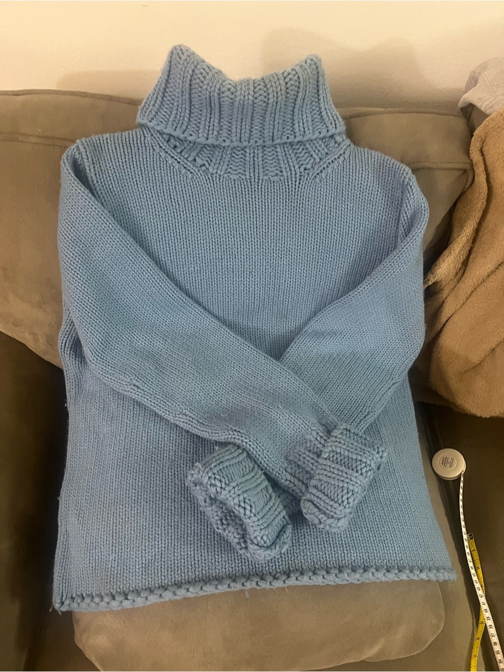 50/50 wool Women's Light Blue Turtleneck Sweater
